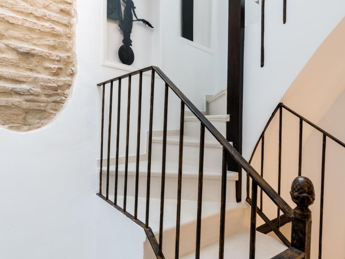 Unique Homes La Juderia Parking & Jacuzzi Seville Ngoại thất bức ảnh
