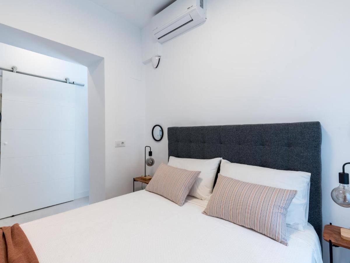 Unique Homes La Juderia Parking & Jacuzzi Seville Ngoại thất bức ảnh