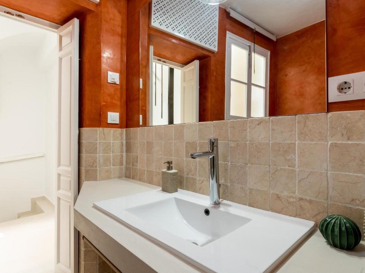 Unique Homes La Juderia Parking & Jacuzzi Seville Ngoại thất bức ảnh