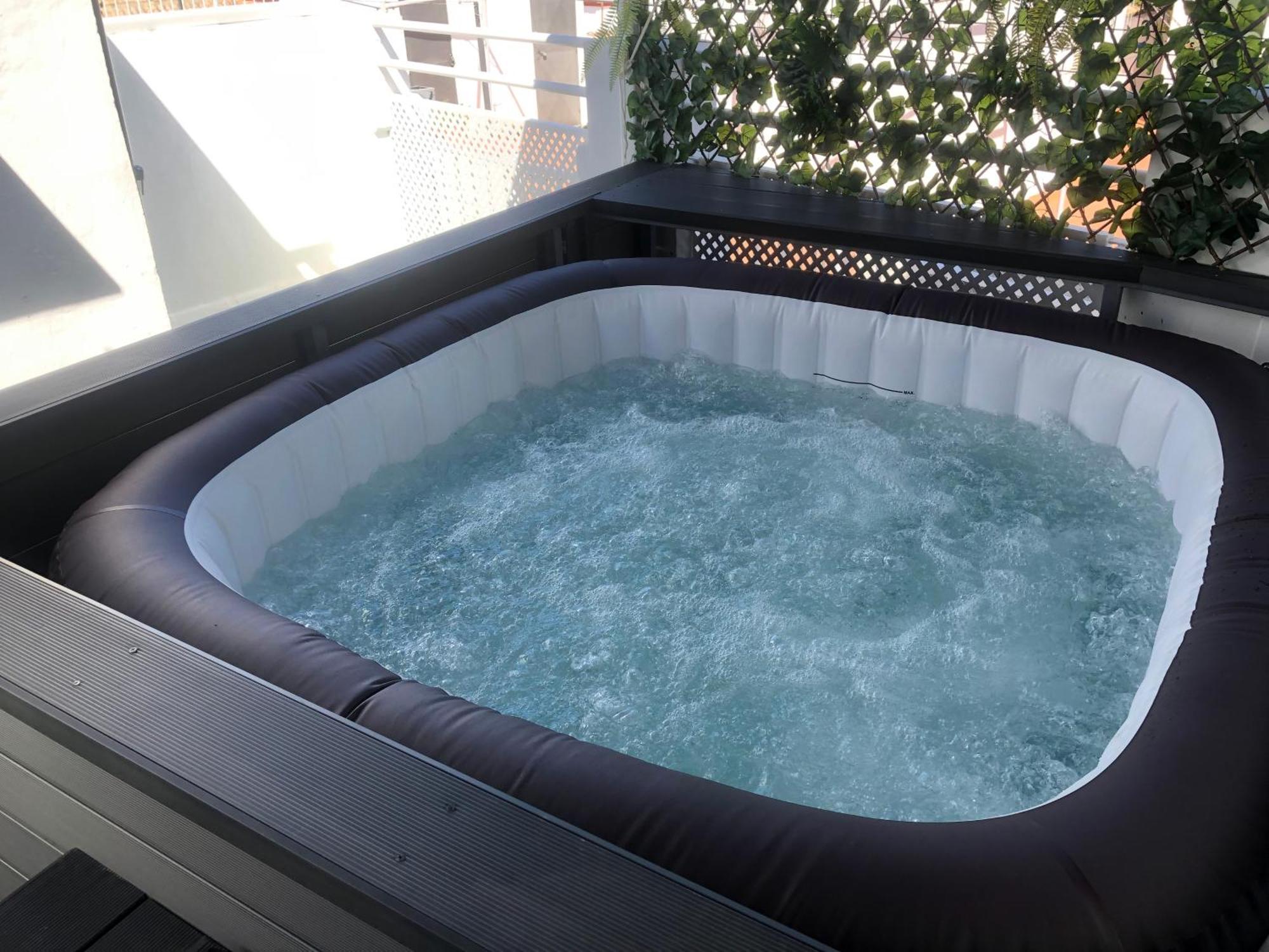 Unique Homes La Juderia Parking & Jacuzzi Seville Ngoại thất bức ảnh